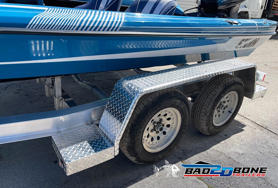 Travel safely in your boat trailer